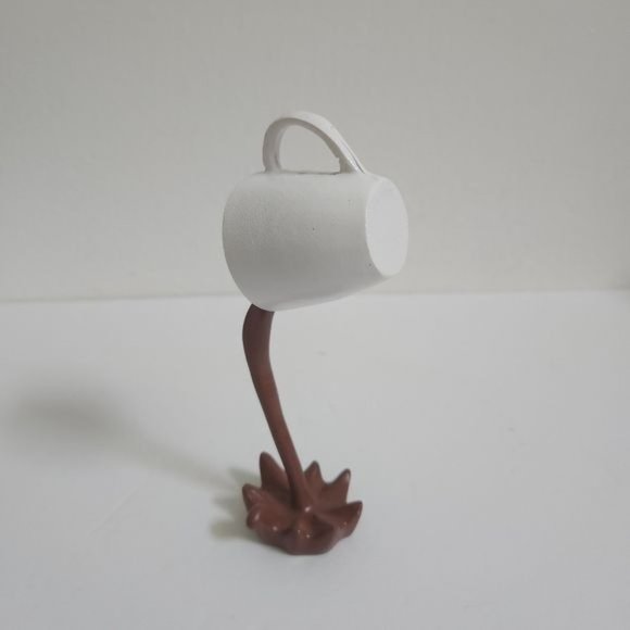 1pc Floating Coffee Cup Mug Sculpture Kitchen DecorPouring Spilli… - Picture 5 of 5